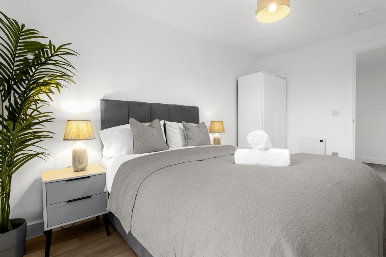 برمنغهام Exoticstay Apartments- 5* Elegant Luxury Centrally Located 2-Bedroom Apt المظهر الخارجي الصورة